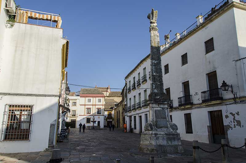 Córdoba 116 - plaza del Potro y Triunfo de San Rafael.jpg